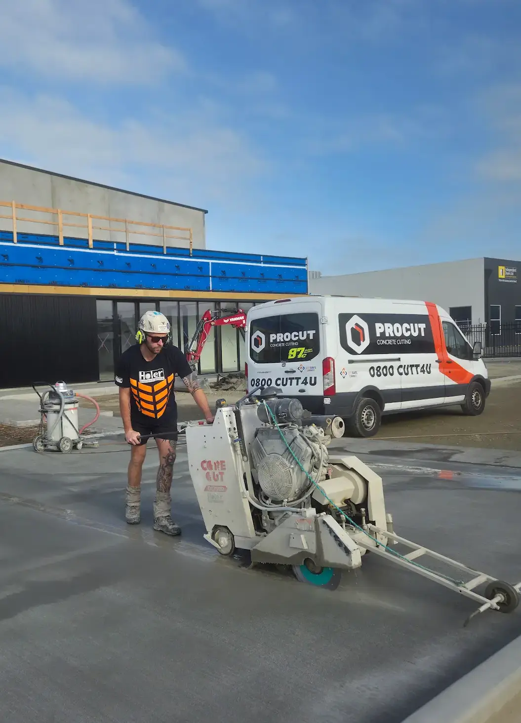 Expansion cutting on commercial floor